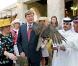 La reine Beatrix, accompagnée de son fils le prince héritier Willem-Alexander et son épouse la très preppy princesse Maxima, en visite d'Etat au Qatar en mars 2011 (le 9).