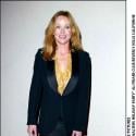 La très belle Tanya Roberts, ex-James Bond Girl, dévoile ses charmes...