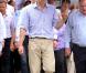 Le prince William en visite en Australie, fin mars 2011. Le petit-fils de la reine Elizabeth II a apporté son soutien aux sinistrés des inondations du Queensland et du passage du cyclone Yasi.