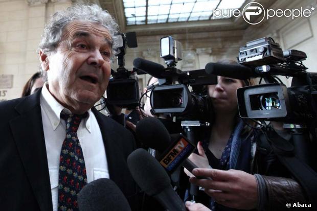 Pierre Perret arrive au tribunal correctionnel de Paris, le 23 mars 2011