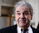 Pierre Perret arrive au tribunal correctionnel de Paris, le 23 mars 2011