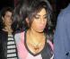 Amy Winehouse : Elle ne boit plus, alors elle passe... derrière le bar !
