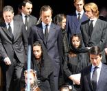 La princesse Antoinette, décédée dans la nuit du 17 au 18 mars 2011 au  CH Princesse Grace, a reçu l'hommage de tout-Monaco, particulièrement sa famille, lors de ses  funérailles le 23 mars...  