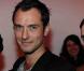 Jude Law : Célibataire, mais épanoui et très bien entouré !