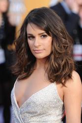 Lea Michele pose lors des Screen Actors Guild Awards en janvier 2011 à Los Angeles 
