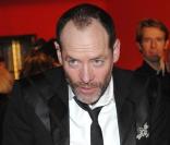 Olivier Raoux, ici lors des César 2008, est mort le 22 mars 2011. Ses obsèques ont eu lieu au Père Lachaise le 30 mars 2011. 