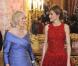 Le prince Charles et Camilla en visite officielle en Espagne, le 30 mars 2011. Dîner de Gala au Palais, à Madrid. Letizia et Felipe d'Espagne les reçoivent.