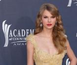 Taylor Swift aux 46e Academy of Country Music Awards à Las Vegas le 3 avril 2011