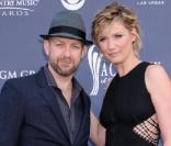 Kristian Bush et Jennifer Nettles aux 46e Academy of Country Music Awards à Las Vegas le 3 avril 2011