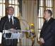 Lambert Wilson au ministère de la Culture, à Paris, lors de sa remise des insignes d'officier dans l'ordre national du Mérite. 5 avril 2011