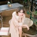 Alexa Chung nous embarque dans son shooting... C'est le pied !
