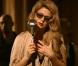 Melody Gardot dans la pub pour les sonorisations Bose Edition de la marque Renault. La chanteuse américaine rêve de s'installer en France et de demander la nationalité française.