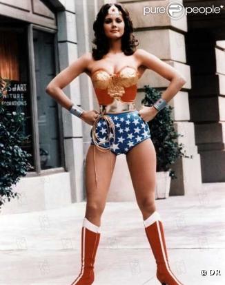 Lynda Carter dans la série Wonder Woman