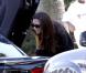 Victoria Beckham arrive à l'entraînement de football de ses fils Romeo et Brooklyn, en avril 2011.