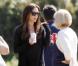 Victoria Beckham emmène Brooklyn et Romeo à leur leçon de football, en avril 2011.