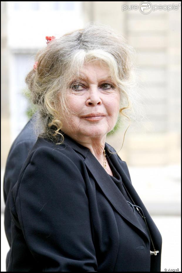 Brigitte Bardot reçue à l'Elysée par le Président de la République Nicolas Sarkozy le 27 septembre 2007