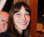 Carla Bruni, en mars 2011, au Salon du Livre, à Paris.