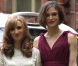 Keira Knightley aux côtés de Kerry Nixon, la mariée, lors du mariage de son frère Caleb Knightley au Pollokshields Burgh Hal de Glasgow en Ecosse le 23 avril 2011