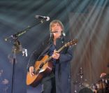 Jean-Louis Aubert au Zénith de Paris, le 27 avril 2011.