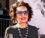 Leslie Caron, à l'occasion de l'avant-première de  Un Américain à Paris  (qui va ressortir en salles pour son 60e anniversaire), au Grauman's Chinese Theatre, à Los Angeles, le 28 avril 2011.