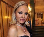 Ornella Muti, ici lors de la Berlinale en février 2011, ne jouera pas au théâtre à Paris, cet été, comme c\'était prévu...