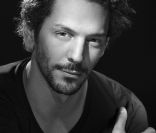 Tomer Sisley par le Studio Harcourt Paris.