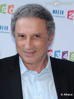 Michel Drucker vient de signer pour deux nouvelles saisons sur France 2.