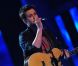 Vincent Leoty chante sur le plateau de X Factor le 3 mai 2011 sur M6