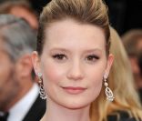 Cannes 2011 : Mia Wasikowska adorable, Bryce Dallas Howards flamboyante !