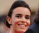Bryce Dallas vient présenter le film Restless et monte les marches du Palais des festivals de Cannes le 12 mai 2011