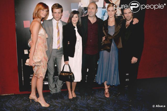Romain Duris et l'équipe des Poupées Russes de Cédric Klapisch le 7 juin 2005 