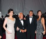 Julia Roberts, Giorgio Armani, George Clooney et Sarah Larson 