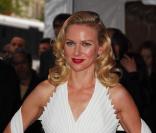 Naomi Watts au Superheroes : Fashion and Fantasy, au MET de New York