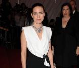 Jennifer Connelly au Superheroes : Fashion and Fantasy, au MET de New York