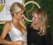 Paris Hilton et sa mère Kathy à la soirée de lancement de sa télé-réalité Le Monde selon Paris, le 17 mai 2011 à Los Angeles