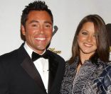 Le grand champion de boxe Oscar de la Hoya (photo : avec sa femme Millie, en décembre 2006), 38 ans, a admis le 21 mai 2011 avoir des problèmes et être entré en cure de désintoxication quelques semaines auparavant.