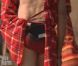 Les fesses de Luc dans Pékin Express : la route des grands fauves sur M6 le 25 mai 2011