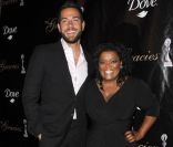 Yvette Nicole Brown et Zachary Levi au Gracie Awards à Beverly Hills, le 24 mai 2011