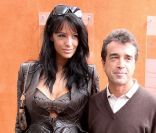 Arnaud Lagardère et Jade au tournoi de Roland-Garros, le 31 mai 2011.