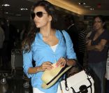  Eva Longoria a attiré tous les regards à son arrivée à l'aéroport de Los Angeles, le 31 mai 2011 