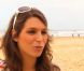 Laury Thilleman, passionnée de surf, assiste aux championnat du monde féminins de surf à Hossegor (Landes), jeudi 2 juin 2011.