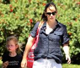 Jennifer Garner visite les jardins d'Huntington à Pasadena avec Violet, le 3 juin 2011