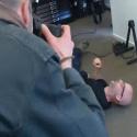 Moby électrocuté en plein concert : des images impressionnantes !