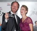 Mélanie Laurent et Mike Mills présentent Beginners au cinéma MK2 Bibliothèque, à Paris, le 7 juin 2011.