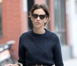 Alexa Chung dans les rues de New York le 8 juin 2011