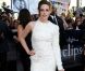 La star de Twilight Kirsten Stewart, illumine le tapis rouge de Los Angeles dans sa robe blanche extra courte. Le 24 juin 2010 