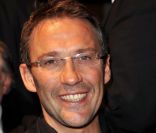 Julien Courbet en septembre 2010 à la conférence de presse de la radio RTL10
 &nbsp; 
 &nbsp; 