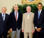 Buzz Aldrin, Michael Collins et Neil Amstrong, astronautes d'appolo 11, reçus par Barack Obama à La Maison Blanche en juillet 2009 