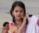 Katie Holmes et Suri Cruise profitent d'une belle après-midi sur une plage de Miami le 18 juin 2011
