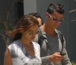 Cristiano Ronaldo et Irina Shayk à Bodrum en Turquie après l'ouverture du centre commercial d'Istanbul, le 19 juin 2011 